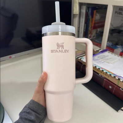 🌸 Stanley Copo Quencher 2.0 887ml - Rose Quartz