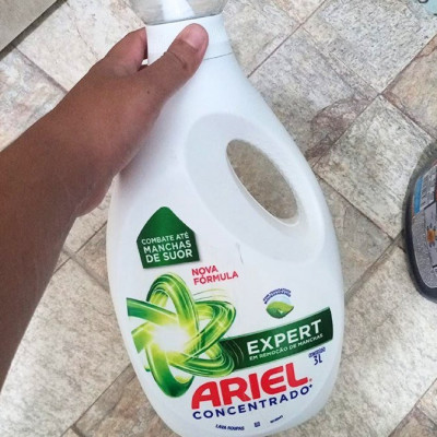 🧼 Ariel Sabão Líquido Expert Concentrado 3L