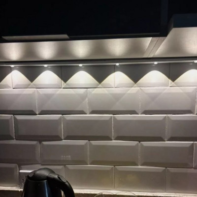Luz de LED com Sensor para Armário 3 Cores (vários cm)