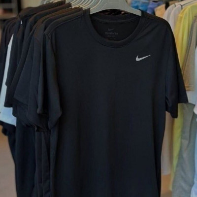 Camiseta Nike Dri-FIT Legend
