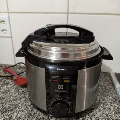 Panela de Pressão Elétrica Electrolux 5L Inox