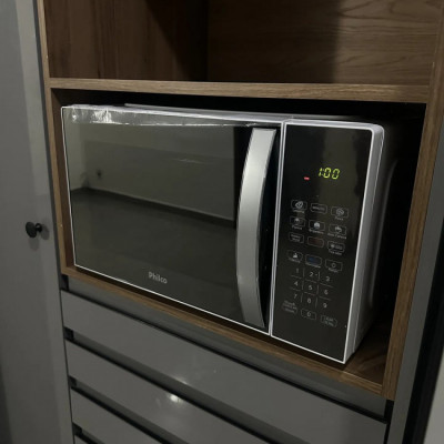 Micro-ondas Philco 28L PMO30E