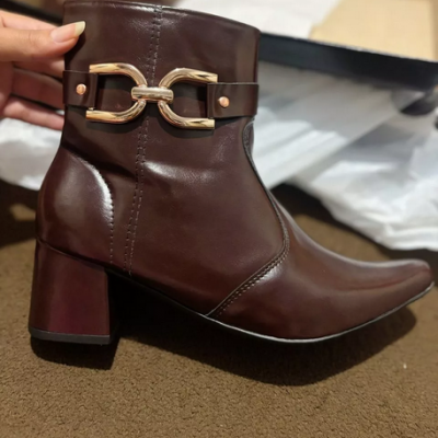 Bota Feminina Lumiss Salto Médio Cano Curto