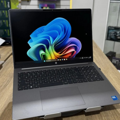 HP 200 G2i i3-100U 16in 8GB DDR5 256GB Win11