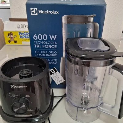 Liquidificador Electrolux 600W, 2,7L