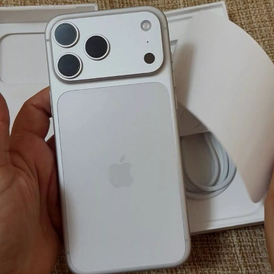 iPhone 17 Pro Max 1TB LACRADO 1 Ano Garantia