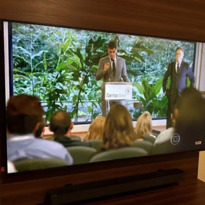 Samsung ComboSmart TV 50 Crystal UHD 4K + Soundbar HW-B400F/ZD