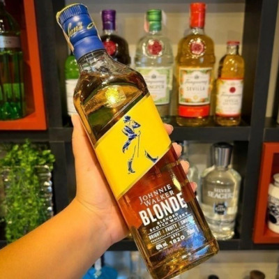 Whisky Johnnie Walker Blonde 750ml