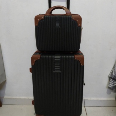 Mala 10kg Blogueirinha Bordo com Frasqueira