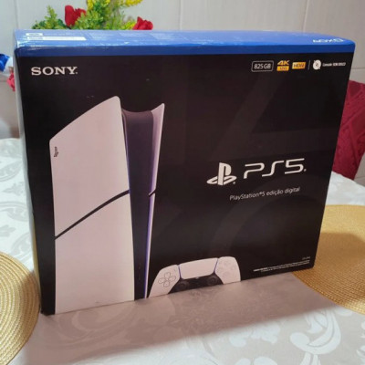 PlayStation 5 Slim Digital 825GB Branco
