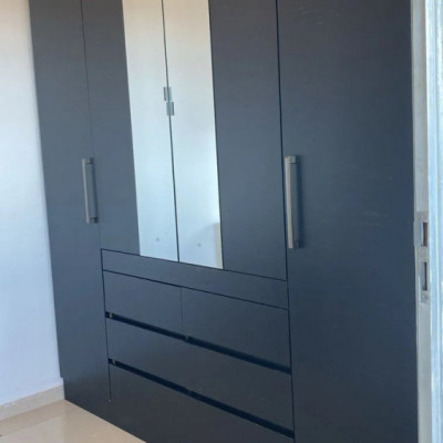 Guarda-roupa Casal Honey 4P 6 Gavetas Espelho