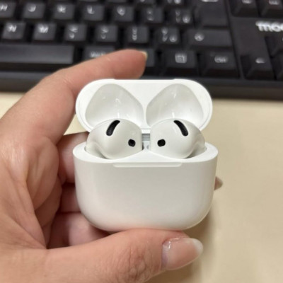 Apple AirPods 4
