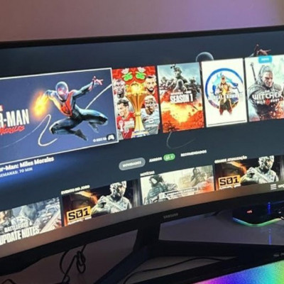 Monitor Curvo Samsung Odyssey 34’’, Ultra WQHD, 165Hz, 1ms
