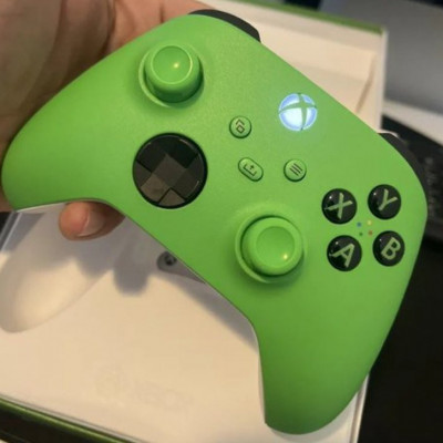 Controle Sem Fio Velocity Green Xbox Microsoft