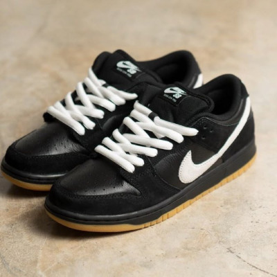 Tênis Nike SB Dunk Low Pro Black Gum
