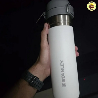 Stanley Garrafa Térmica Quick Flip Black 710ml