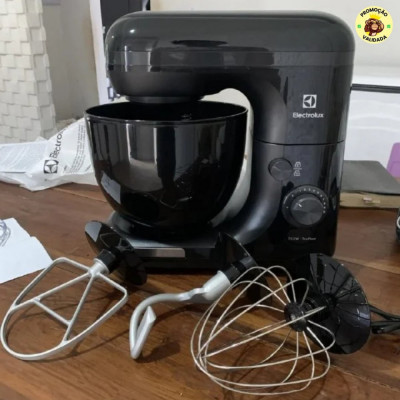Batedeira planetária Electrolux