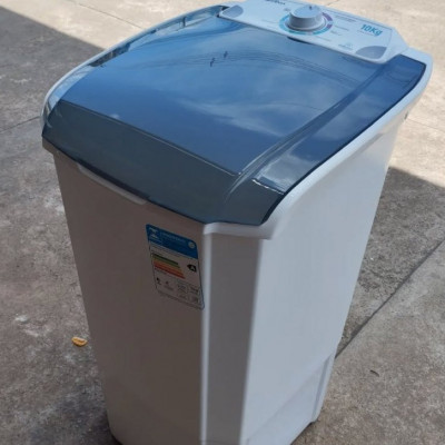 Tanquinho de Lavar Roupa 10Kg Britânia Semiautomático BLR03 220V