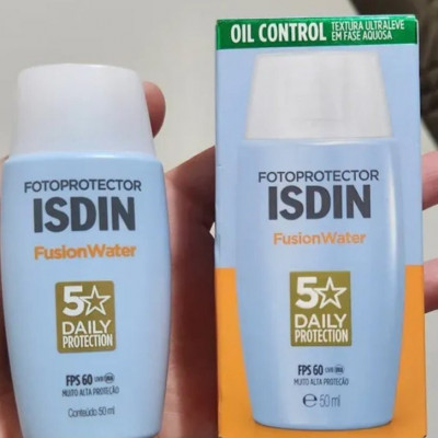 Isdin Protetor Solar Facial Fusion Water Sem Cor FPS 60 - 50ml