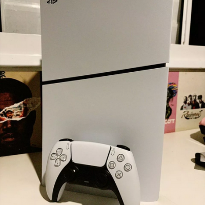 PlayStation 5 Slim Digital 825GB