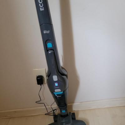 WAP Aspirador de Pó Vertical à Bateria 700ml
