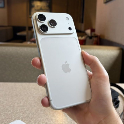 📱 Apple iPhone 17 Pro (256 GB) - Prateado
