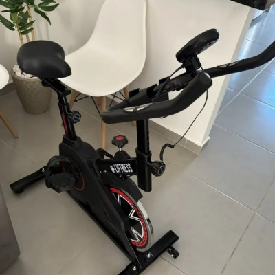 Bicicleta Ergométrica Spinning Liftness 120kg