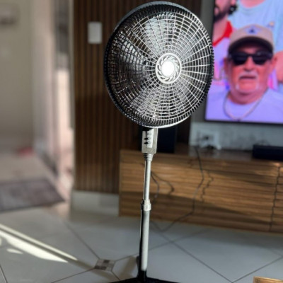 Ventilador de Coluna Hepta World