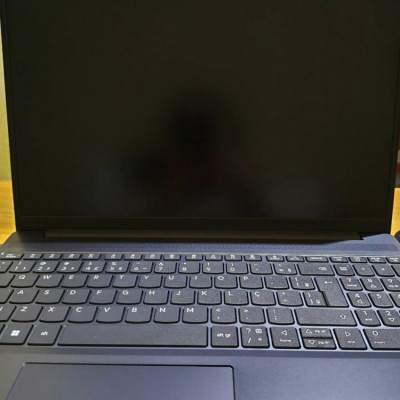 Lenovo Ideapad Slim 3 15irh10 i5 16GB 512GB