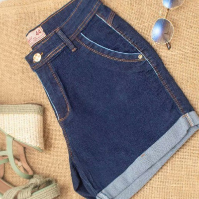 Shorts jeans azul escuro plus cintura alta