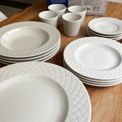Aparelho de Jantar Tramontina Ingrid em Porcelana 20 Peças
