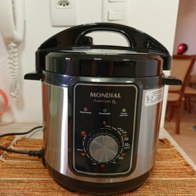 Panela de Pressão Elétrica Mondial 3L 700W