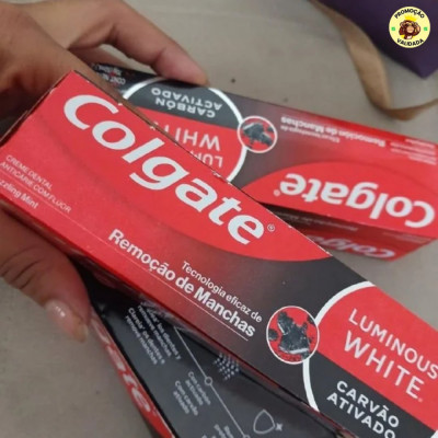 Colgate Luminous White Carvão Ativado Creme Dental Clareador