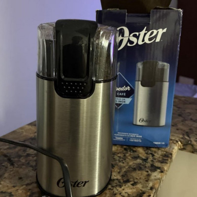 Oster Moedor de Café Elétrico Inox 150W