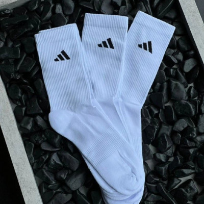 MEIAS ESPORTIVAS DAS 3 LISTRAS Kit com 3 Pares Meias Adidas Esportivas