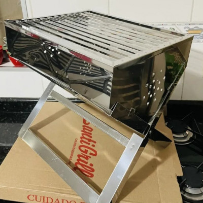 Churrasqueira De Inox Dobrável Portátil A Carvão