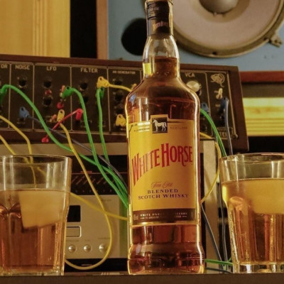 White Horse Whisky 1L