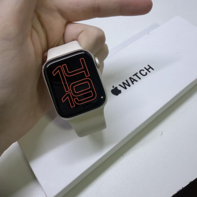 Apple Watch SE 3 GPS 40mm Alumínio Luz das Estrelas