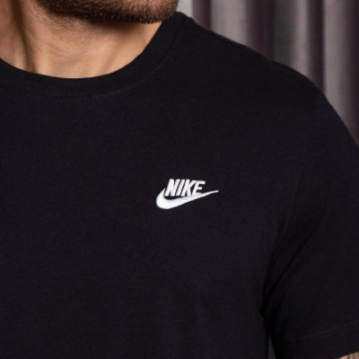 Camiseta Nike Sportswear Club