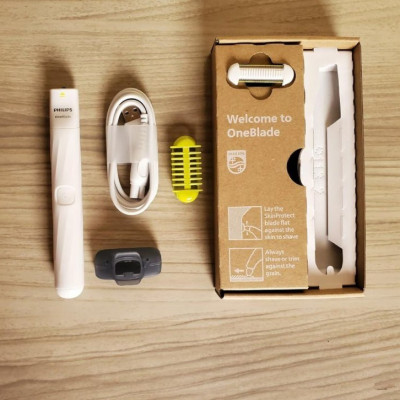 Philips OneBlade Intimate Aparador de Pelos Íntimos