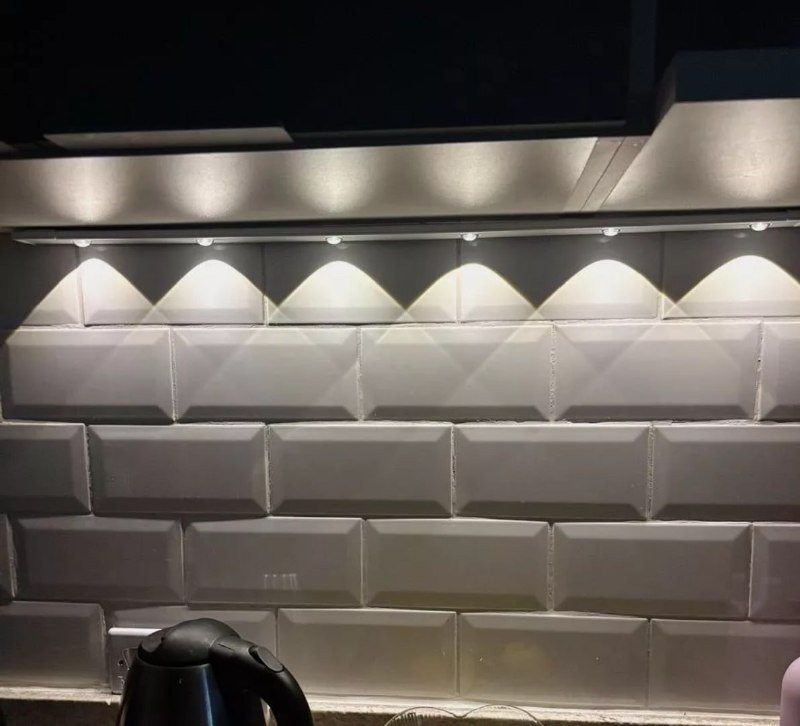 Luz de LED com Sensor para Armário 3 Cores (vários cm)