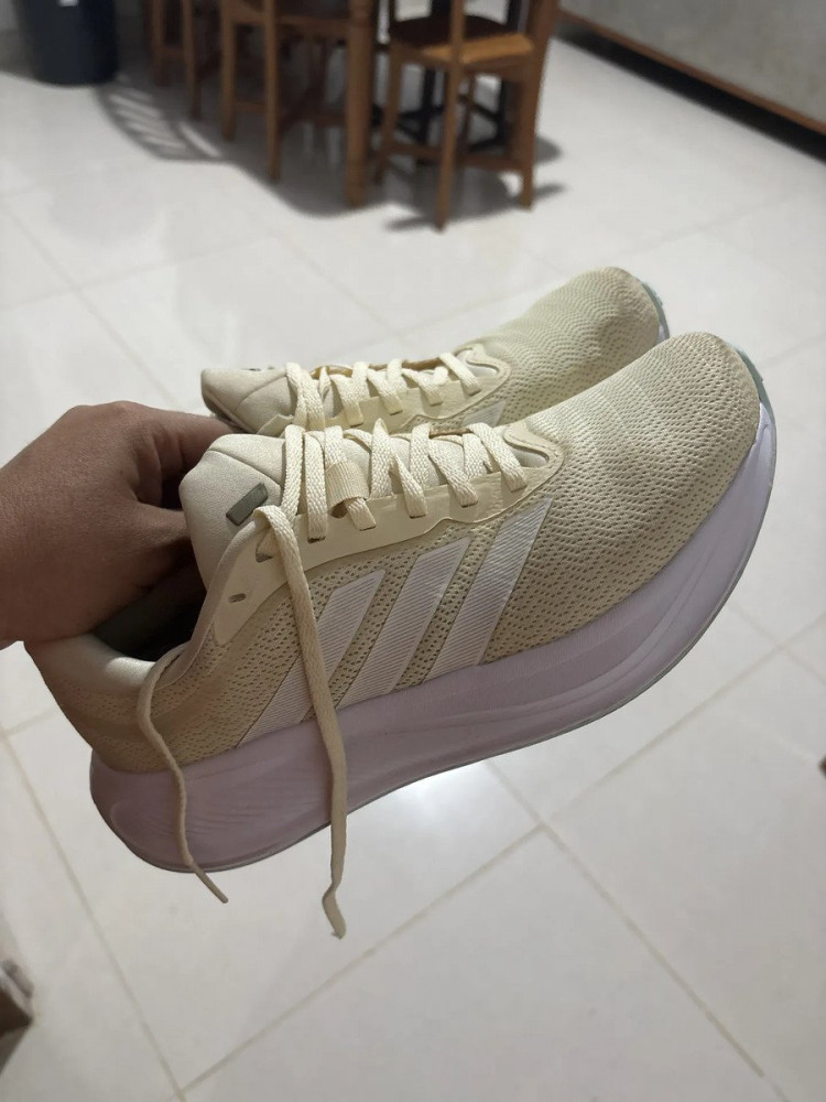 Tênis Response Runner 2 adidas Masculino e Feminino