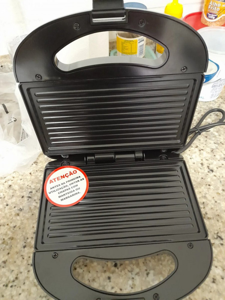 Sanduicheira Grill Mondial S-20
