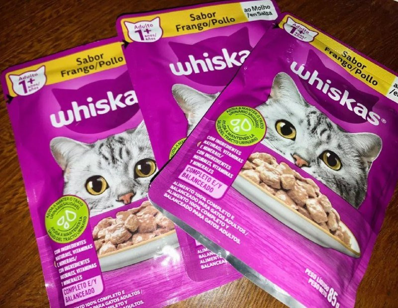 Pack Ração Úmida Whiskas Sachê Frango ao Molho para Gatos Adultos - 20 unidades