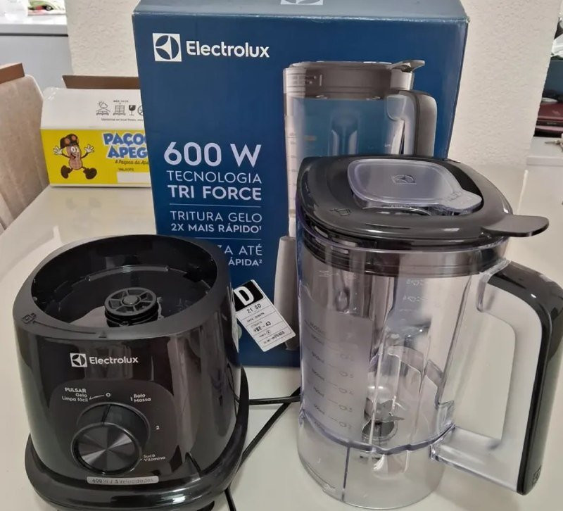 Liquidificador Electrolux 600W, 2,7L