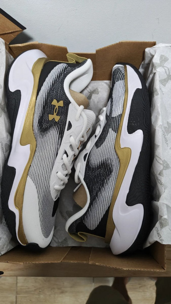 Tênis Masculino Under Armour Prateado Liso 42