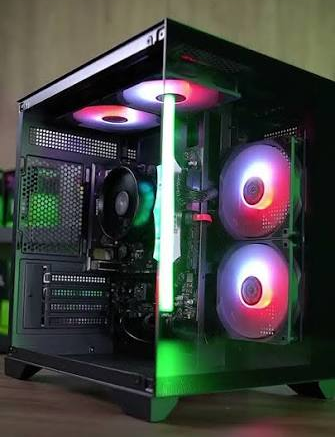PC Gamer Soldier Ryzen 5600GT Monitor 240Hz