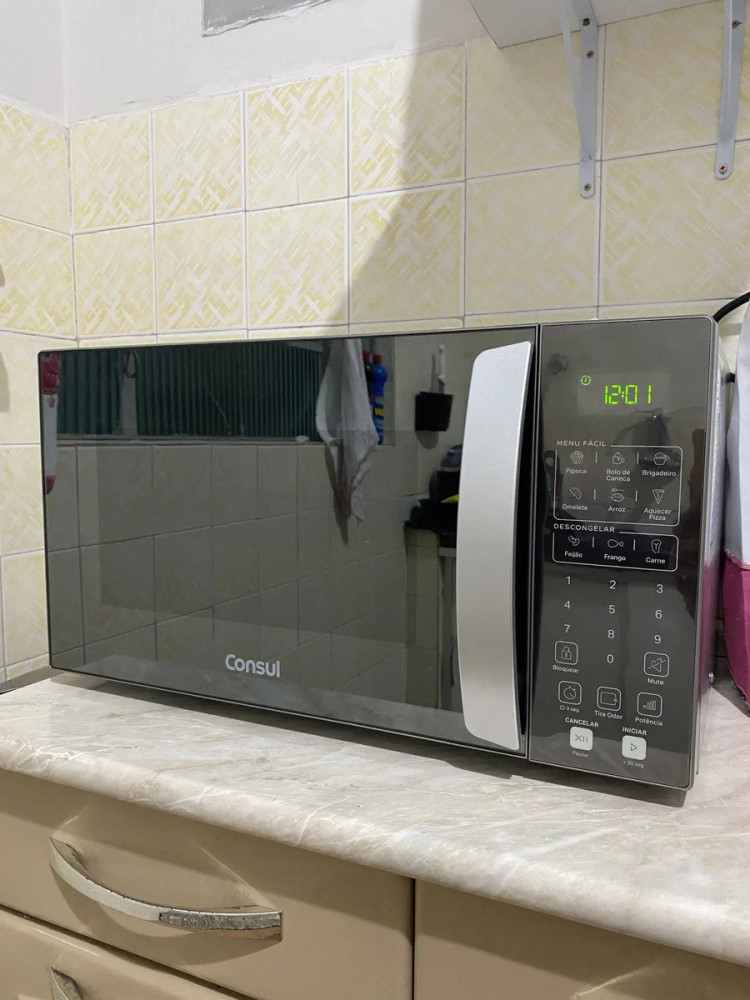 Micro-ondas Consul 32L Prata CMS46AR