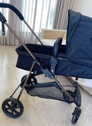 Carrinho de Bebê e Berço Moisés Napoli Preto Galzerano