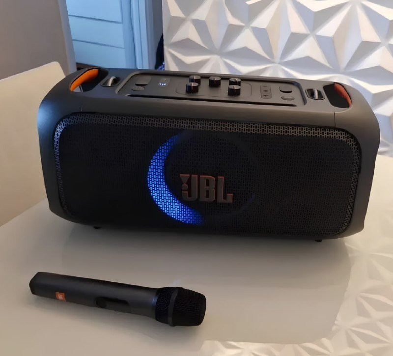 Caixa de Som Bluetooth JBL Partybox On-the-go Essential 100W RMS